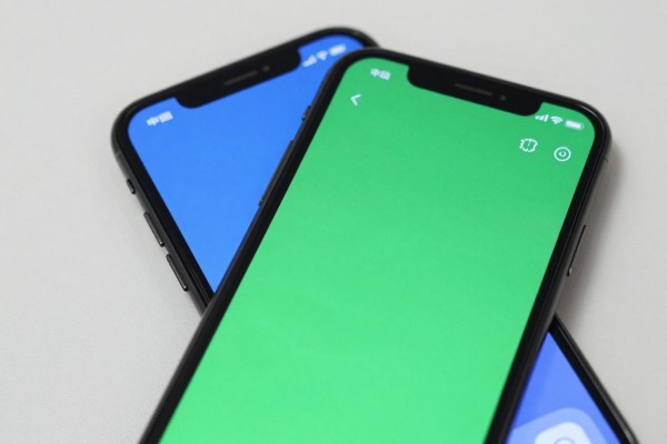 iPhone发短信为什么有蓝绿两种颜色?