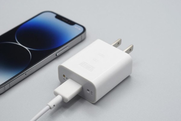 iPhone插上充电器没反应?